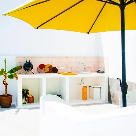 Casa Chinija De Famara Holiday home *